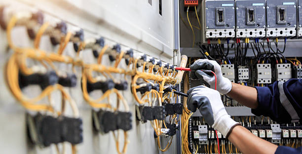 Professional Electrician technician working in Orange City, IA